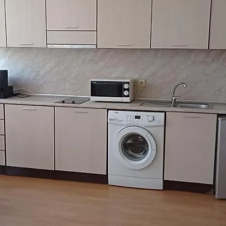 1 Bedroom In Eden Near Casino And The Beachplatinum Apartment *